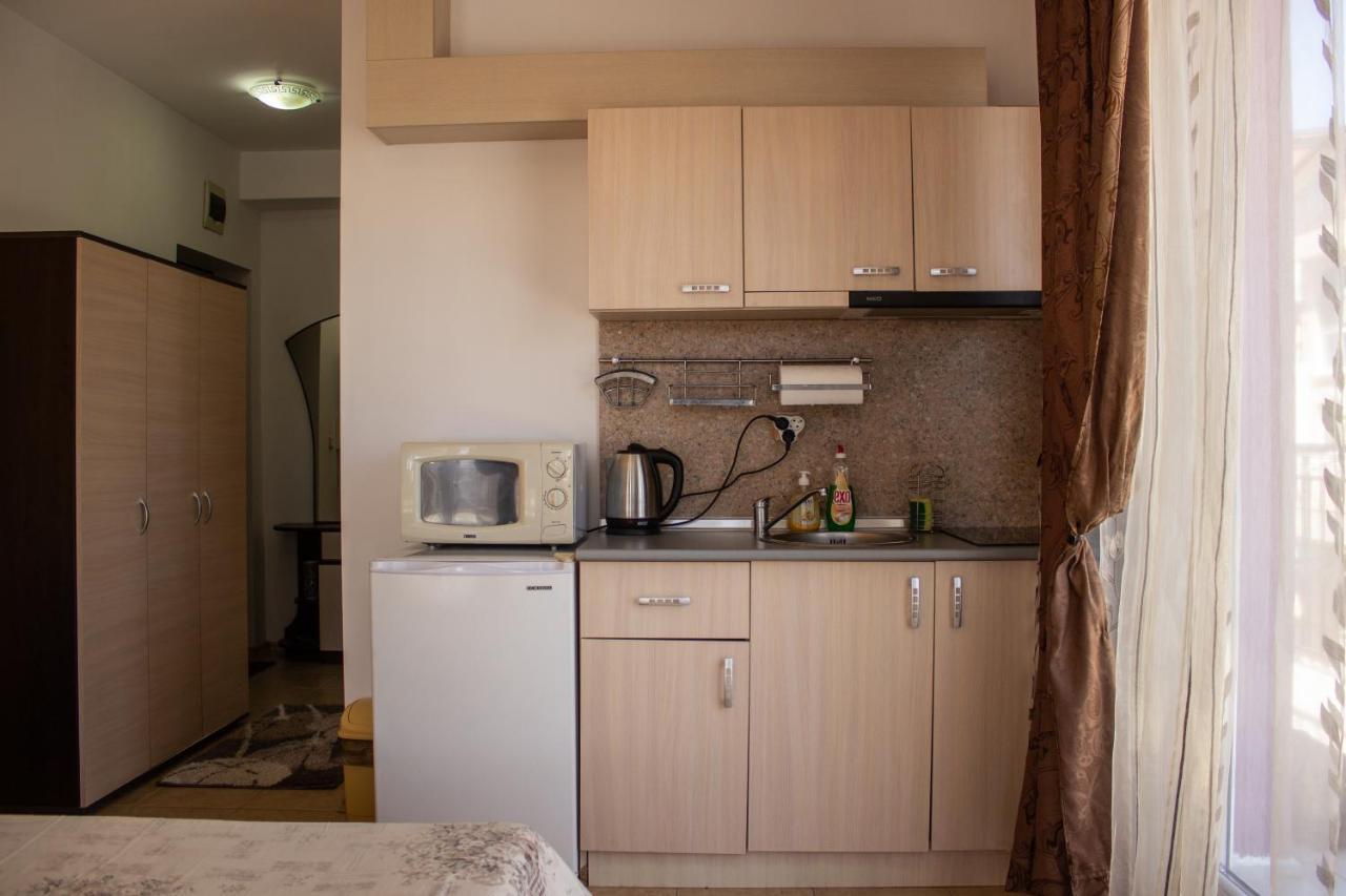 Central Couple Studio Pomorie Exterior photo